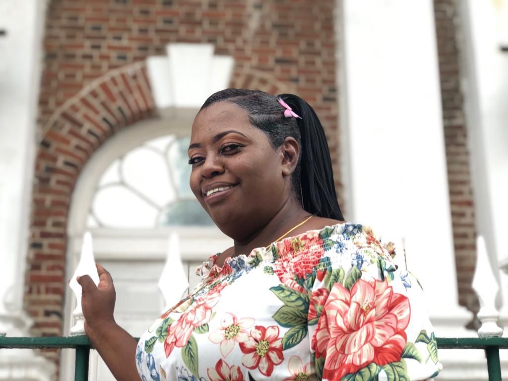 Peaches Brown Provides Joy with Floral Arrangements JN Bank